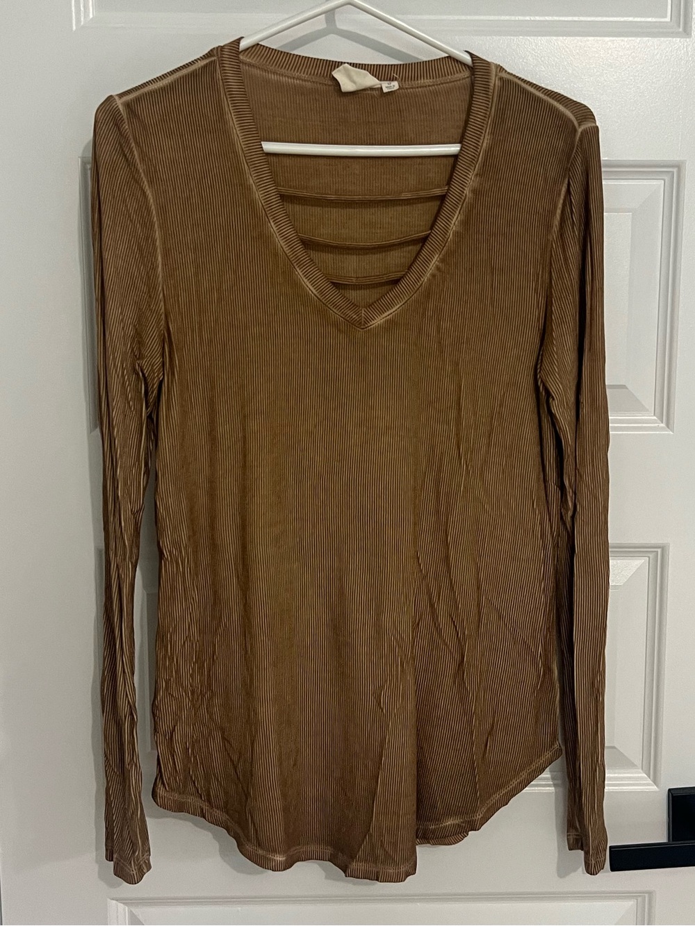 237 - White Crow Brown V-Neck Long Sleeve Top